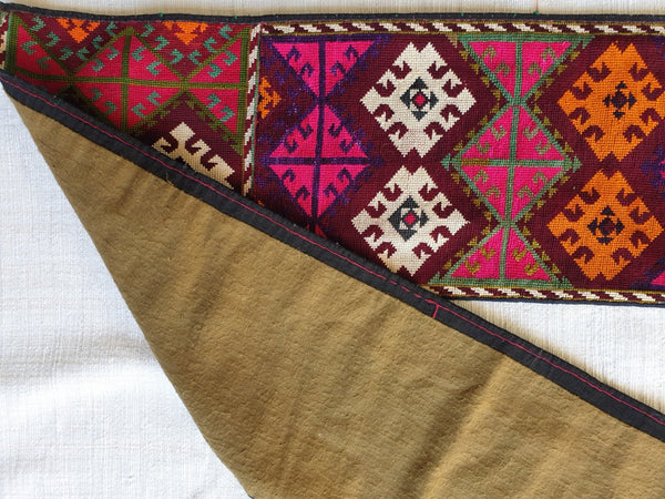 Fine Lakai Cross Stitch Sagosha - Uzbekistan